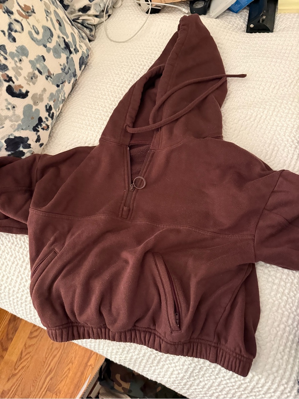 ALO Yoga Women's Maroon Half-Zip Hooded Pullover